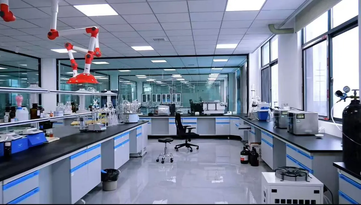In-house quality control laboratory at Zhouhetang — heavy metal, pesticide residue, and potency testing